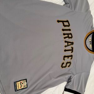 Majestic Cooperstown Collection Roberto Clemente #21 Road Pirates Jersey